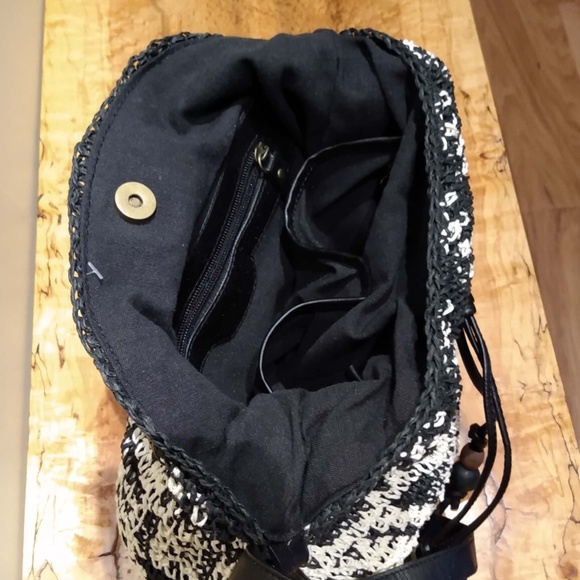 LUCKY Brand Soft Woven Bucket Bag - Picture 3 of 5